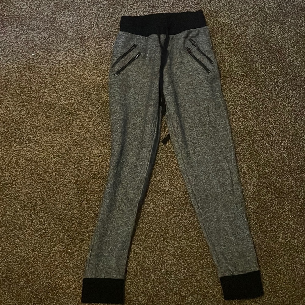 Cisono sweats
